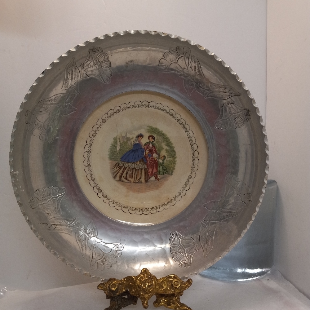 VTGE Hand Wrought Alunimun FARBERWARE Victorian Ladies Serving Bowl Wall Decor